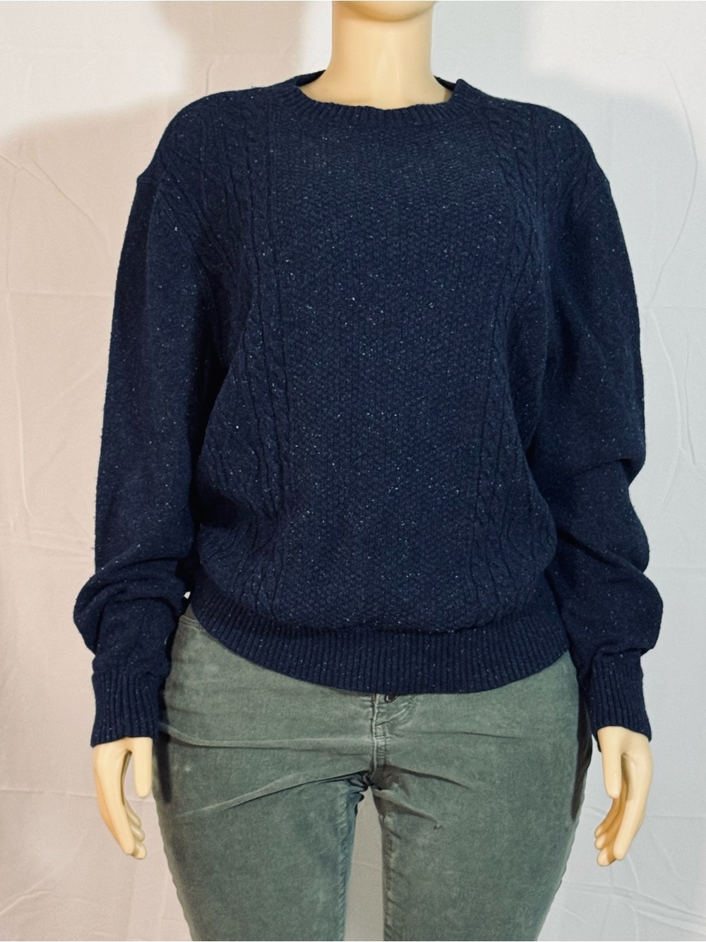 Roundtree & Yorke Navy Cable Crewneck Sweater
